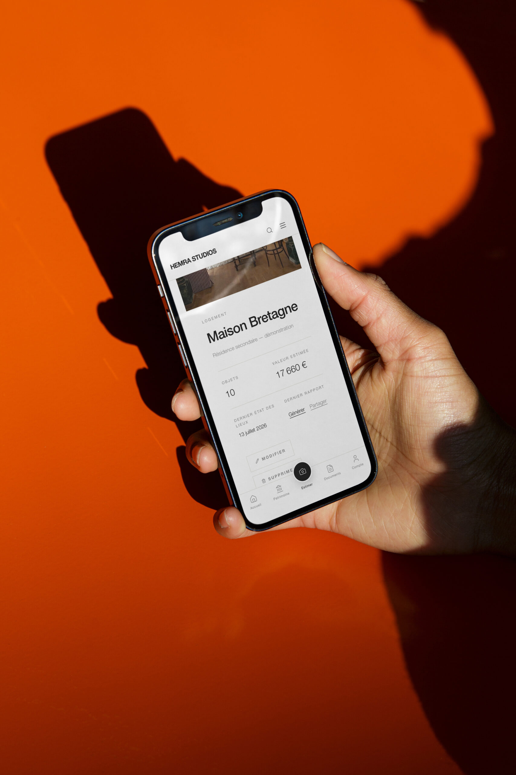 Interface Hemra Studios pour inventorier des objets et collections sur smartphone